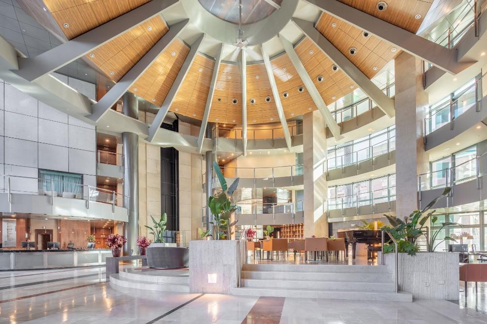 Eurostars Suites Mirasierra Madrid Exterior foto The lobby of the hotel