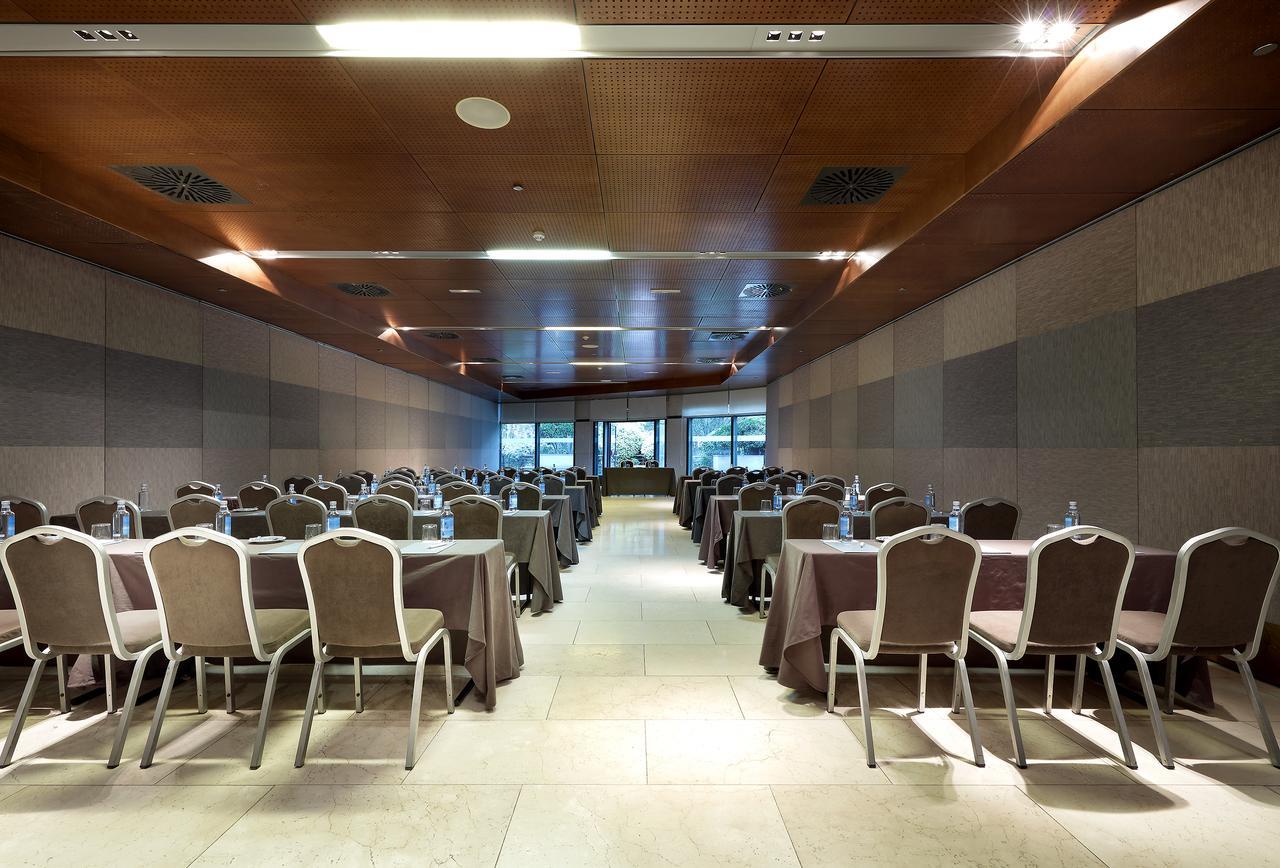 Eurostars Suites Mirasierra Madrid Exterior foto The cafeteria