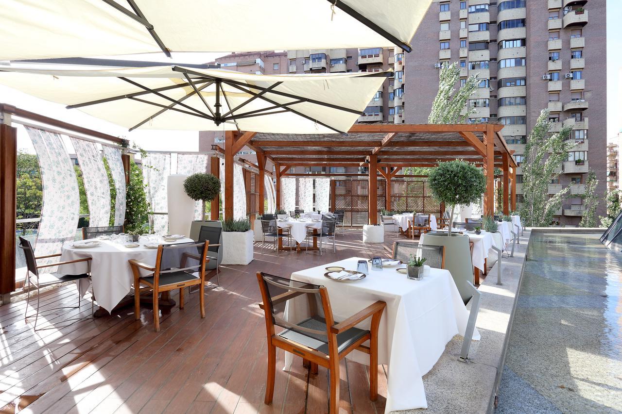 Eurostars Suites Mirasierra Madrid Exterior foto Restaurant
